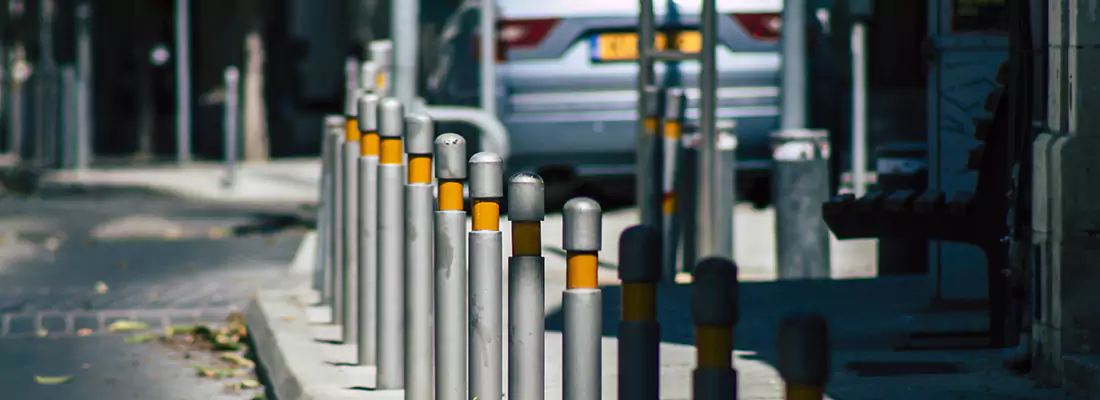 Safe and Convenient Retractable Barrier Column Systems for Properties in Ensley, FL